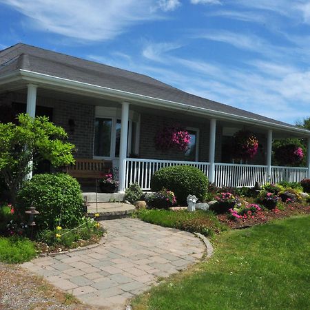 Golden Pathways Retreat B&B Peterborough Exterior foto