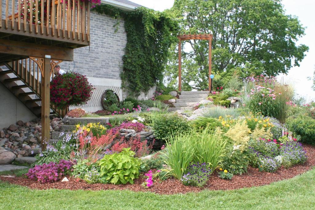 Golden Pathways Retreat B&B Peterborough Exterior foto